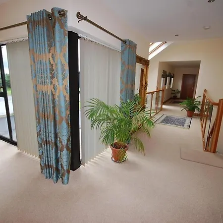 Serene Luxurious Haven With Sea Views Lodge *