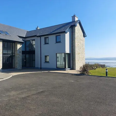 Lodge Serene Luxurious Haven With Sea Views *