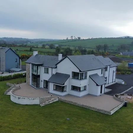 Serene Luxurious Haven With Sea Views