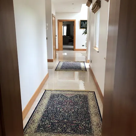 Lodge Serene Luxurious Haven With Sea Views *
