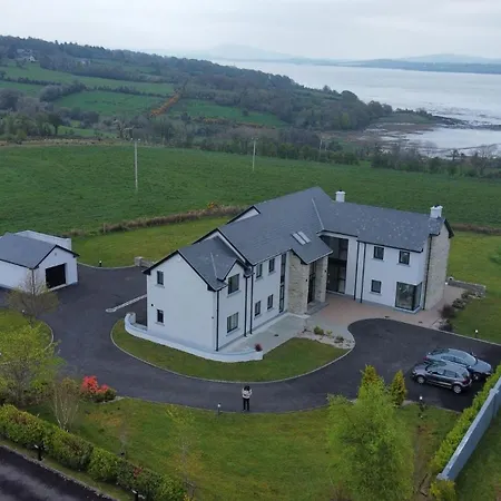 Serene Luxurious Haven With Sea Views Lodge