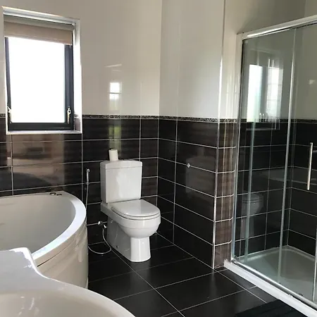 Serene Luxurious Haven With Sea Views Lodge