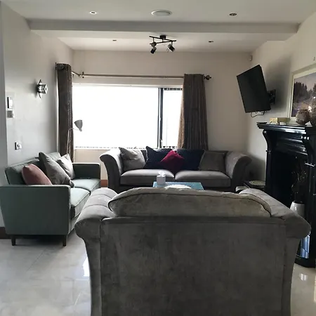 Serene Luxurious Haven With Sea Views Orman Evi