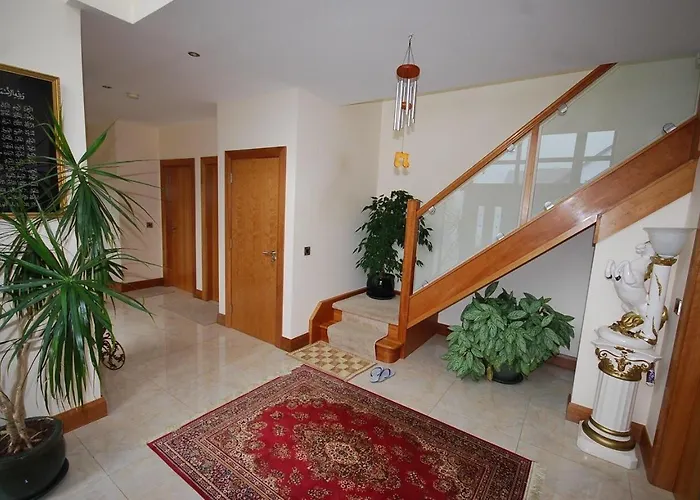 Serene Luxurious Haven With Sea Views