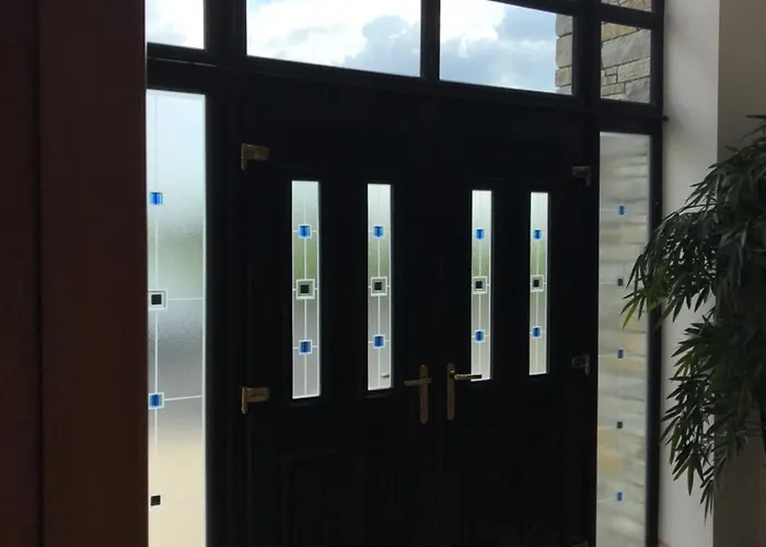 Serene Luxurious Haven With Sea Views