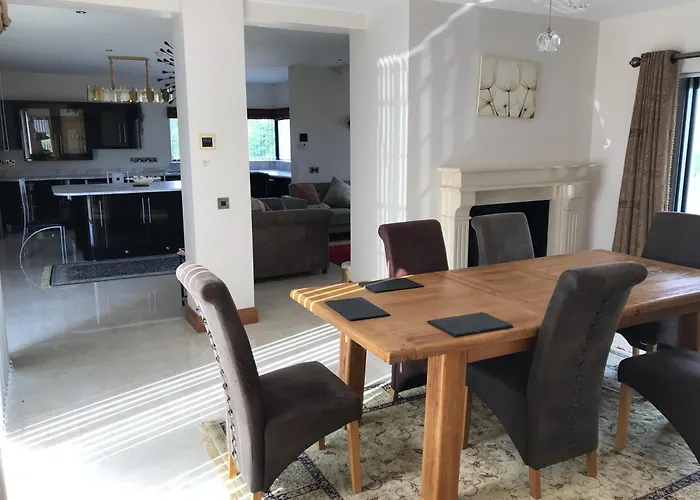 Serene Luxurious Haven With Sea Views Jaktstuga *