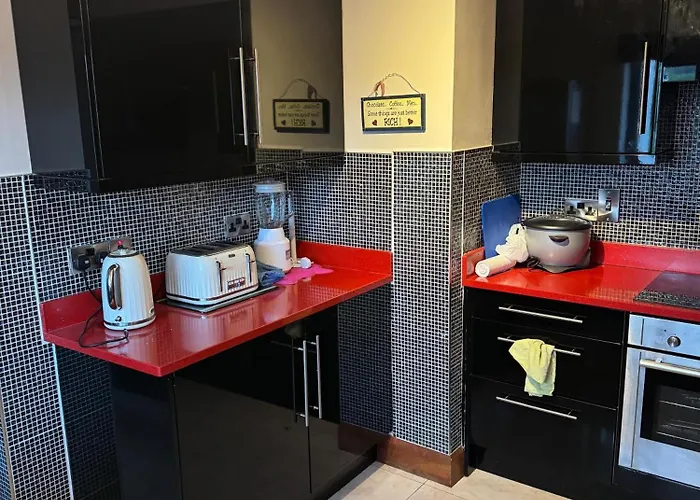 Serene Luxurious Haven With Sea Views 롯지 *