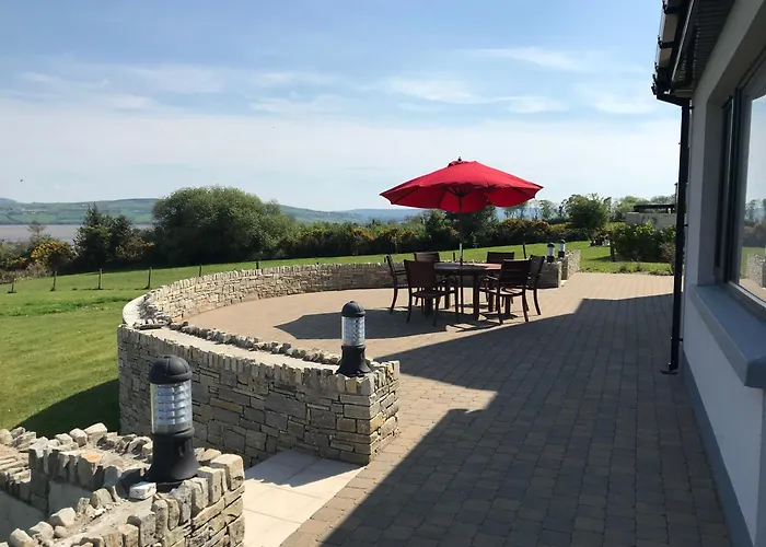 Serene Luxurious Haven With Sea Views