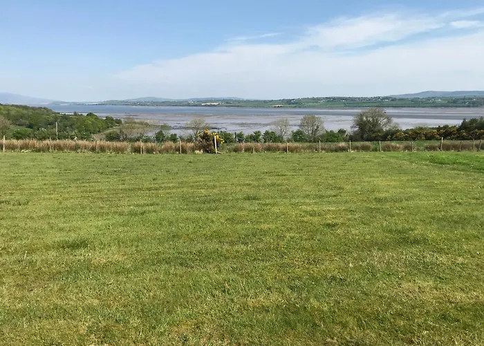 Serene Luxurious Haven With Sea Views 롯지 레터케니